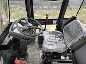 La Cargadora LIUGONG 830H, con un Sistema de Transmisión Hidráulica Avanzado, Ofrece Excelente Potencia y Eficiencia. - Product Image 4