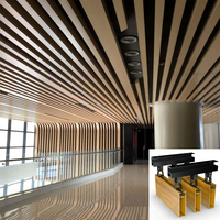 Panneaux de plafond en aluminium sur mesure, système de plafond en métal décoratif pour projets d'intérieur architecturaux modernes