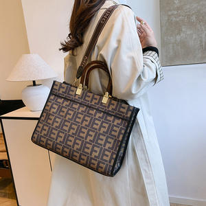 À la mode Marque Lettre Imprimé Sac Fourre-Tout Nouveau Vintage Sac À Main Grande Capacité De Luxe Femmes Bandoulière Sac À Main Pour Un Usage Quotidien - Product Image 6