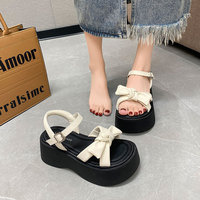 Sandales Super Tendance Femme 2025 Nouvelle Collection Printemps-Été à Semelle Épaisse Confortables et Élégantes pour la Plage