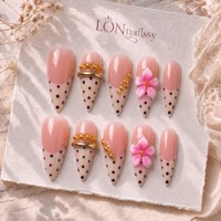 Faux ongles à presser faits main, prêts à l'emploi, marque privée, style français 3.0, forme stiletto longue et incurvée, couvrance totale, PMMA, 3D dorés, 10 pièces