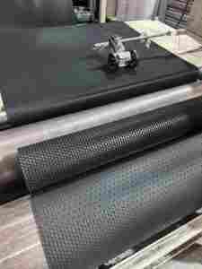 Juego Completo de Tapetes de PVC Hexagonales de Lujo 5029 para Auto y Maletero, Impermeables, Antideslizantes, con 1 Año de Garantía para Camionetas/Pickups - Product Image 2