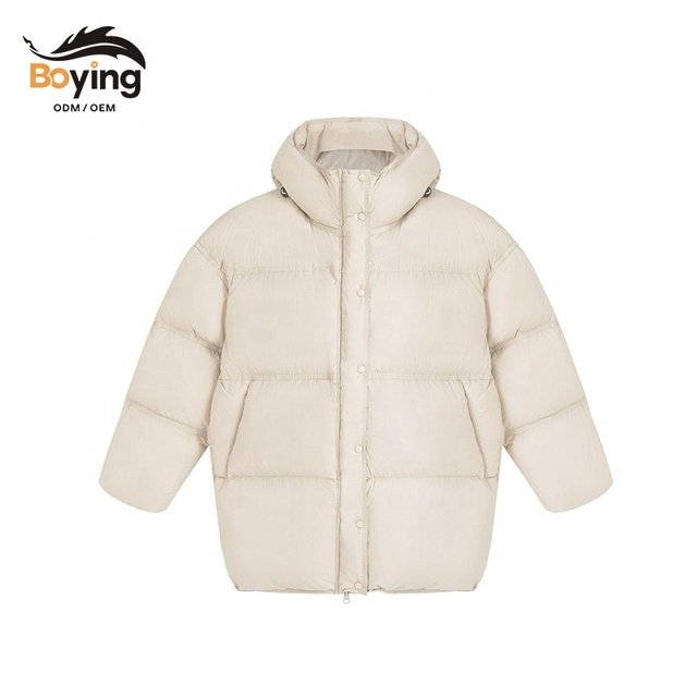 Factory Wholesale Oversized Hooded Puffer Coat for Women, Custom Brand Loose Fit Light Warm Winter Down Jacket