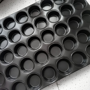 Teglia Industriale Rotonda Profonda Antiaderente per Cupcake e <span class=keywords><strong>Muffin</strong></span>, Vassoio in Alluminio Personalizzato per Forno - Product Image 6