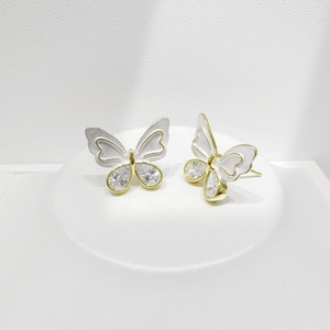 Boucles d'oreilles clous papillon en argent sterling 925 plaqué or, coquille blanche, tendance, luxe estival, pour femmes, mariage - Product Image 2