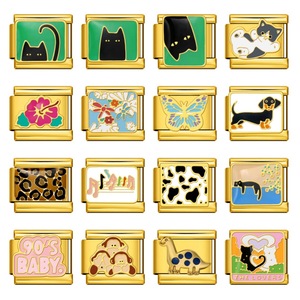 Abalorios rectangulares italianos modulares de acero inoxidable chapado en oro para la fabricación de pulseras con diseños de gato, mariposa y dinosaurio. - Product Image 1