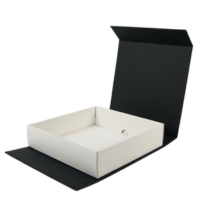 Scatola per Cappellini da Baseball in Carta Kraft Riciclata Ecologica con Finestra Trasparente e Chiusura Magnetica per Esposizione e Vendita al Dettaglio - Product Image 5