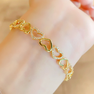 สร้อยข้อมือรูปหัวใจ ทอง เงิน โรสโกลด์ ประดับเพชรซิร์คอน เครื่องประดับผู้หญิง ของขวัญ กำไลข้อมือสวยหรู - Product Image 4