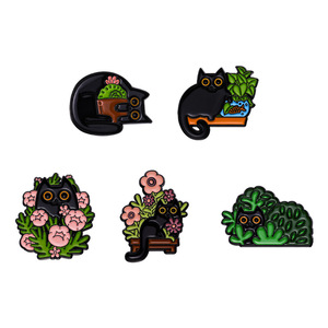 Broches en émail de chat de plante mignonne Intéressant Badge de chat noir Broche en émail de Cactus Convient avec une grande remise - Product Image 6