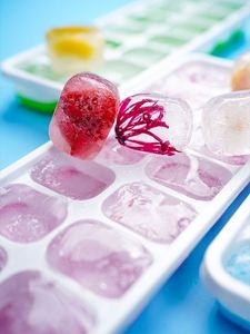 New 14-Grid Ice Cube Mold, <b>Silicone</b> Ice Maker, Reusable Ice Tray Mold for Summer Drinks, Juices & Beverages - Product Image 5
