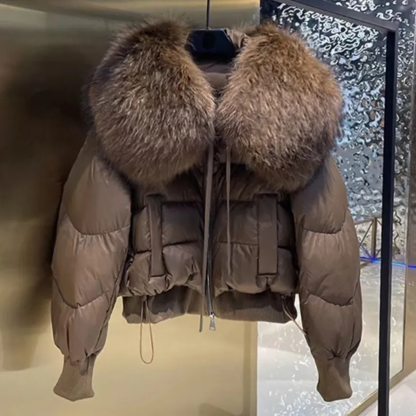 Pabrik langsung Goose Down Puffer jaket untuk wanita bulu rakun besar kerah Parka musim dingin jaket hoodie tahan angin