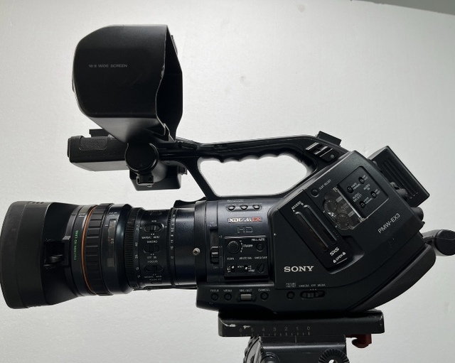 Professional Camcorder Sonys PMW-EX3 14x Optical Zoom 3CMOS 1/2" Sensor Used Video Camera Second Hand Camera