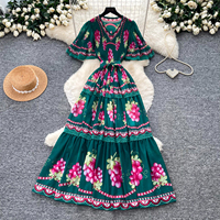 Gaun Maxi Motif Bunga V-Neck Boho Musim Panas dengan Lengan Mengembang, Renda, Berlapis, dan Berikat Pinggang untuk Liburan Santai