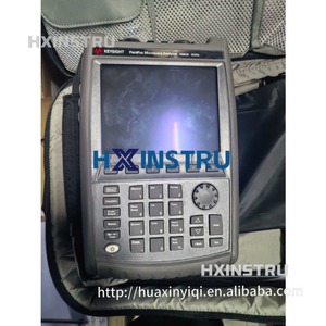 Analyseur de micro-ondes portable Keysight N9952B FieldFox, capture des signaux jusqu'à 50 GHz avec une bande passante en temps réel sans intermèches de 120 MHz - Product Image 1