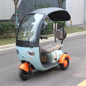 Tricycle 48V de haute qualité, scooter domestique à pneus larges et grand volume, avec carrosserie ouverte et toit - Product Image 2