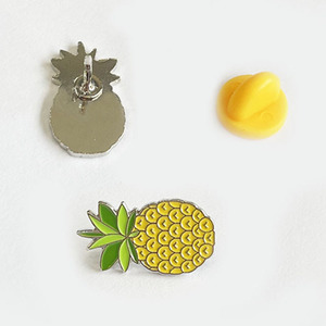 ผู้ผลิตเข็มกลัดโลหะแบบดั้งเดิมที่ปรับแต่งได้ ลายการ์ตูนอนิเมะ สำหรับติดหมวกเบสบอล เข็มกลัดเคลือบอ่อน เข็มกลัดเคลือบแข็งแบบกำหนดเอง - Product Image 1