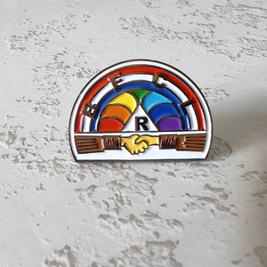 Broche de revers maçonnique, badge commémoratif, poignée de main arc-en-ciel, broche en métal, design créatif BLM86, taille 2.6*1.8cm - Product Image 3