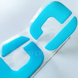 Etichetta in Poliuretano Epossidico, Adesivo Individuale, Logo in Resina PU con Lettere in Rilievo - Product Image 3