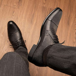 Chaussures en cuir pour hommes, chaussures d'été respirantes, chaussures de ville formelles, en cuir véritable, à lacets, bout rond - Product Image 2