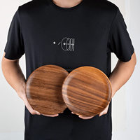 Vente en gros de service de table en bois d'acacia motif végétal assiettes de service 100pcs quantité minimale de commande pour restaurant