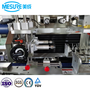 Hoàn toàn tự động 3000bph Chai PET PVC thu hẹp tay áo máy dán nhãn - Product Image 3