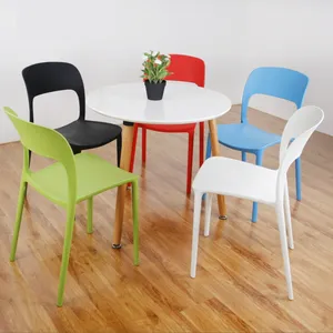 ratan meja plastik Suppliers-Smart-Furn Kursi Taman Plastik Bangku Luar Ruangan Set Meja Furnitur Teras Putih Hitam Dapat Ditumpuk Balkon Makan Santai