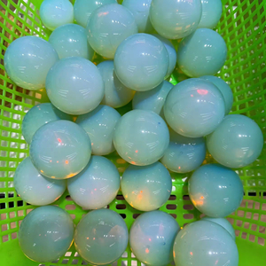 Venta al por Mayor de Esferas de Ópalo Natural Transparente, Piedras Preciosas Pulimentadas, Bolas de Cuarzo Ópalo para Decoración del Hogar y Regalos - Product Image 6