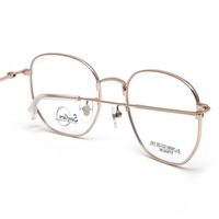 Mode rétro Design Unique titane femmes hommes lunettes optiques cadre titane lunettes cadre 2023 nouveau titane montures optiques