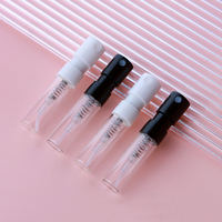 Flacon de parfum portable mini SUMEEAR en verre transparent de 1 ml avec pulvérisateur, rechargeable, échantillon, diffuseur à bâtonnets, logo personnalisé