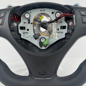 <span class=keywords><strong>Volante</strong></span> de Cuero Completo con Calefacción y Vibración para BMW Serie E, Compatible con E90 E60 E46 E92 M3 E87 <span class=keywords><strong>E39</strong></span> X5 E70 X6 E71 E82 E93 E36 E91 - Product Image 6