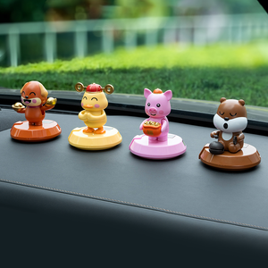 2-in-1 Moving Doll Car Decor mit temporärem Parks child Niedliche Cartoon Center Console Ornamente & Not nummern schild - Product Image 1