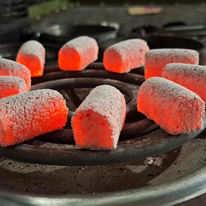 Bán Buôn Tre Than Hoạt Tính Shisha Gỗ Tự Nhiên Hookah Than Hoạt Tính Than/Than Cho Shisha Hút Thuốc - Product Image 4