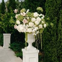 Arrangement floral personnalisé de luxe en soie blanche et verte, hydrangeas artificiels, centre de table pour mariage, cérémonie, réception, décoration d'événements
