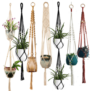 Offres Spéciales 100% fait à la main <span class=keywords><strong>en</strong></span> <span class=keywords><strong>macramé</strong></span> plante cintre <span class=keywords><strong>pot</strong></span> de fleur cintre pour décoration murale jardin - Product Image 1