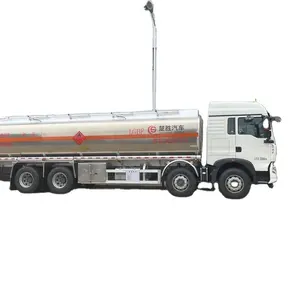 Rechts Rijden Howo 8*4 30000l Brandstof Transporterende Tankwagen Aluminium Legering Brandstoftruck 4 Compartimenten Te Koop Aan Tanzania