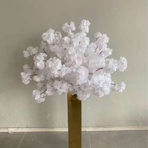 Centrotavola con Sfera di Fiori di Ciliegio Bianchi in Seta, Dimensioni Personalizzabili, per Decorazioni di Matrimoni, Eventi e Feste - Product Image 3