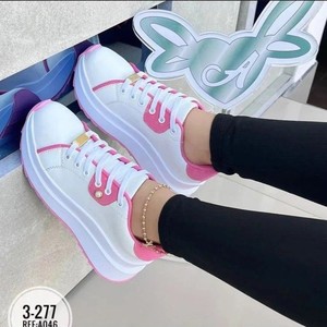Zapatos Blancos de Suela Gruesa para Mujer Tallas Grandes 2025, Zapatillas Deportivas Casuales de Caña Baja - Product Image 1