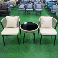Ensemble de mobilier de loisirs de luxe en fer forgé pour patio extérieur - Table et chaises multifonctionnelles pour hôtels et restaurants avec support - Vente en gros