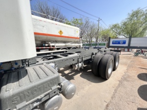 Sinotruck Heavy-Duty 10Wheeler Xe Tải Đầu sitrak <span class=keywords><strong>c7h</strong></span> 440hp 6x4 cng máy kéo giá rẻ - Product Image 5
