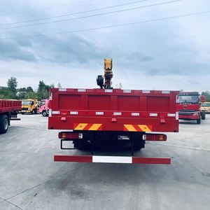 Camion-grue Sinotruk, grue à flèche Xugong de 12 tonnes à 4 sections, machinerie de levage spéciale pour la construction routière et ponteuse - Product Image 4
