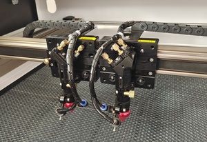 เครื่องตัดอะครีลิคสลักเลเซอร์รังผึ้ง1390 CO2เกรดสูงหัวเดี่ยวสี่หัว - Product Image 3