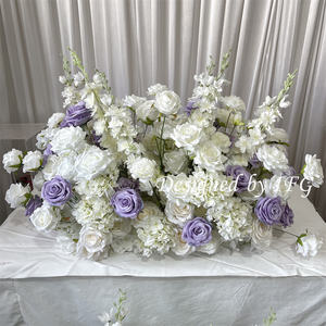 IFG مصنوع يدويًا وقطعة من عداء زهور أرجواني لزينة الممر في الزخرفة - Product Image 1