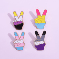 Gros doux arc-en-ciel émail broche métal féministe LGBT Badge personnalisé coloré épinglette