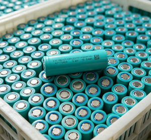 <span class=keywords><strong>Batterie</strong></span> cylindrique rechargeable au lithium-ion 3,7 V 21700, 4000 mAh, 4400 mAh, <span class=keywords><strong>pour</strong></span> <span class=keywords><strong>vélo</strong></span> <span class=keywords><strong>électrique</strong></span>, pack <span class=keywords><strong>d</strong></span>'alimentation DIY, stockage <span class=keywords><strong>d</strong></span>'énergie 1200 - Product Image 5
