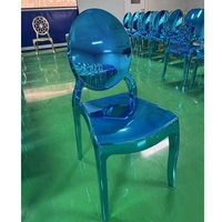 Vente en gros Chaise empilable à dossier rond Chaise moderne en plastique pour fête de mariage et banquet