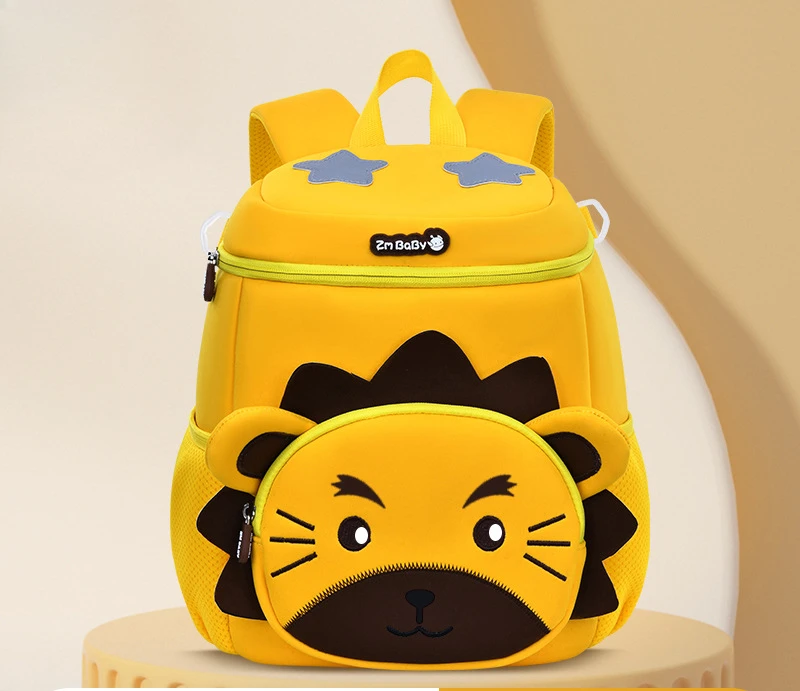 lion trumpet-bucket