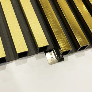Panneau mural GARBON en WPC doré brillant, matériau de panneau sans éclats, revêtement en <span class=keywords><strong>film</strong></span> PVC, durée de vie de 30 ans, garantie de 5 ans, facile à installer - Product Image 2