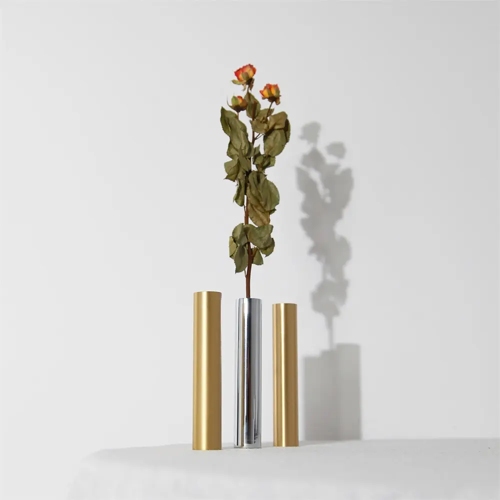 Цельная латунная Маленькая ваза для цветов MAXERY, элегантная металлическая ваза для дома, офиса, гостиной, столешницы, декоративная