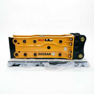 Martillo Hidráulico SB121 Tipo Superior con Cincel, Bomba y Motor, Nuevo, para Construcción y Minería, Motorizado para 28-35 Toneladas - Product Image 1
