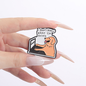 Vàng Retriever men Pin tô<span class=keywords><strong>i</strong></span> không Biết Những Gì Tô<span class=keywords><strong>i</strong></span> Đang làm Trâm hà<span class=keywords><strong>i</strong></span> hước con chó ve áo huy hiệu đồ trang sức quà tặng cho ngườ<span class=keywords><strong>i</strong></span> hâm mộ - Product Image 4